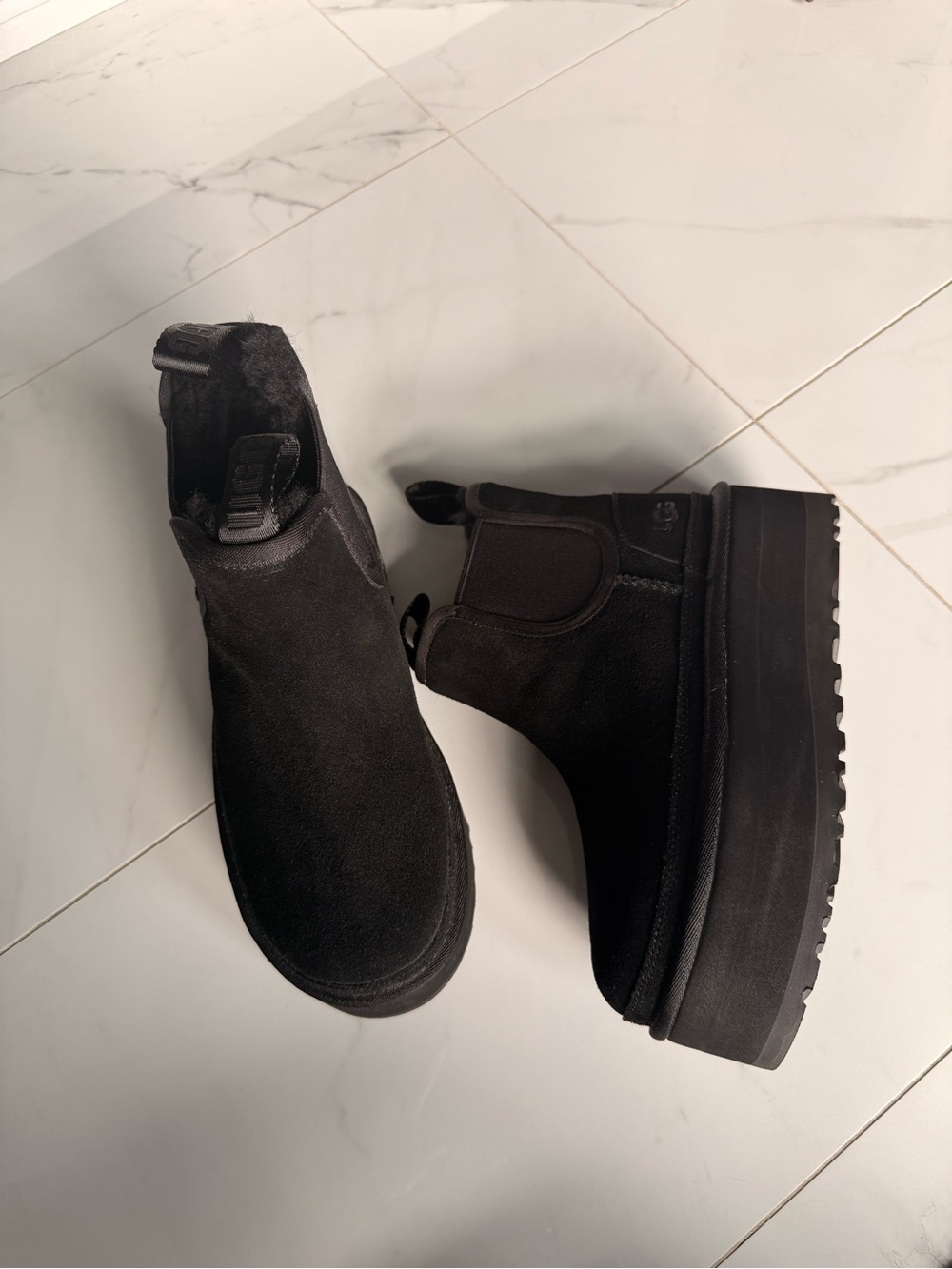 Ugg Neumel Platform Boots Black - Size 6